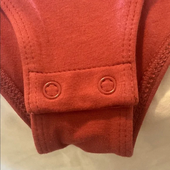 Set of two Old Navy Pink and Tan Sleeveless Fitted Bodysuit - Picture 4 of 5